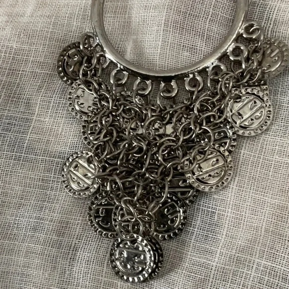 SILVER TONED WIRE HANG, ROUND HOOP EARRINGS - Picture 2 of 2